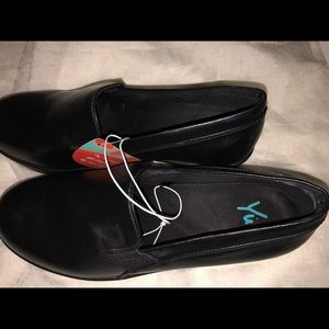 Black loafers wide width